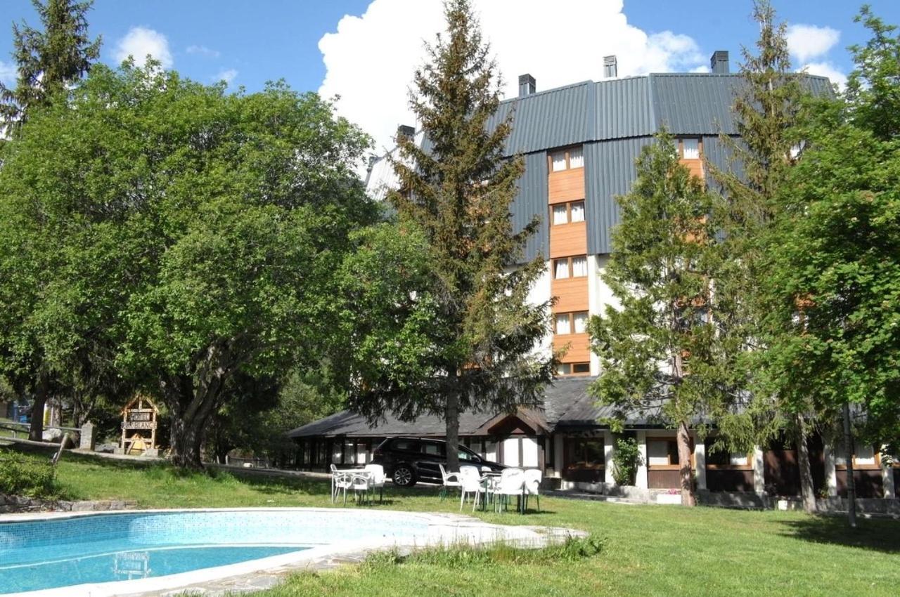 Hotel Or Blanc Эспот Экстерьер фото